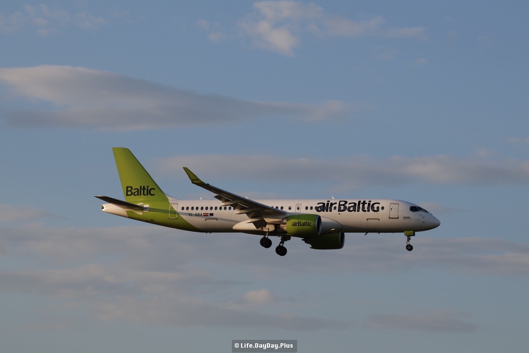 96D44181-4348-49EC-B54B-FD79A0272B7E_1_105_c