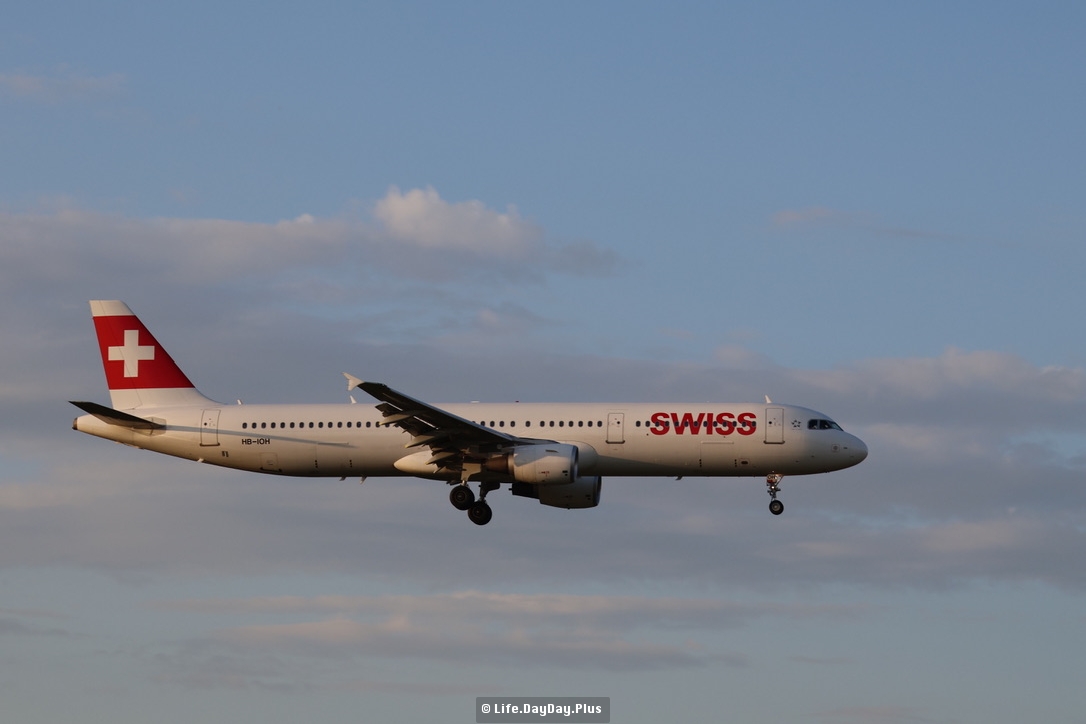 DFB972B0-2341-4AAF-B0F9-B53EB13DEB04_1_105_c