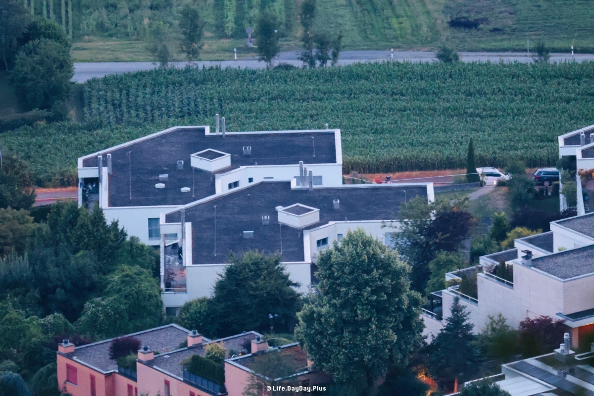 EE63113C-9FB8-4720-884B-FDE53F2844F0_1_201_a